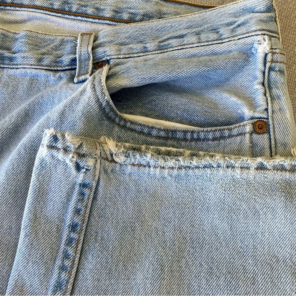 Levi's Classic Light Blue Jeans 42 x30 button fly.